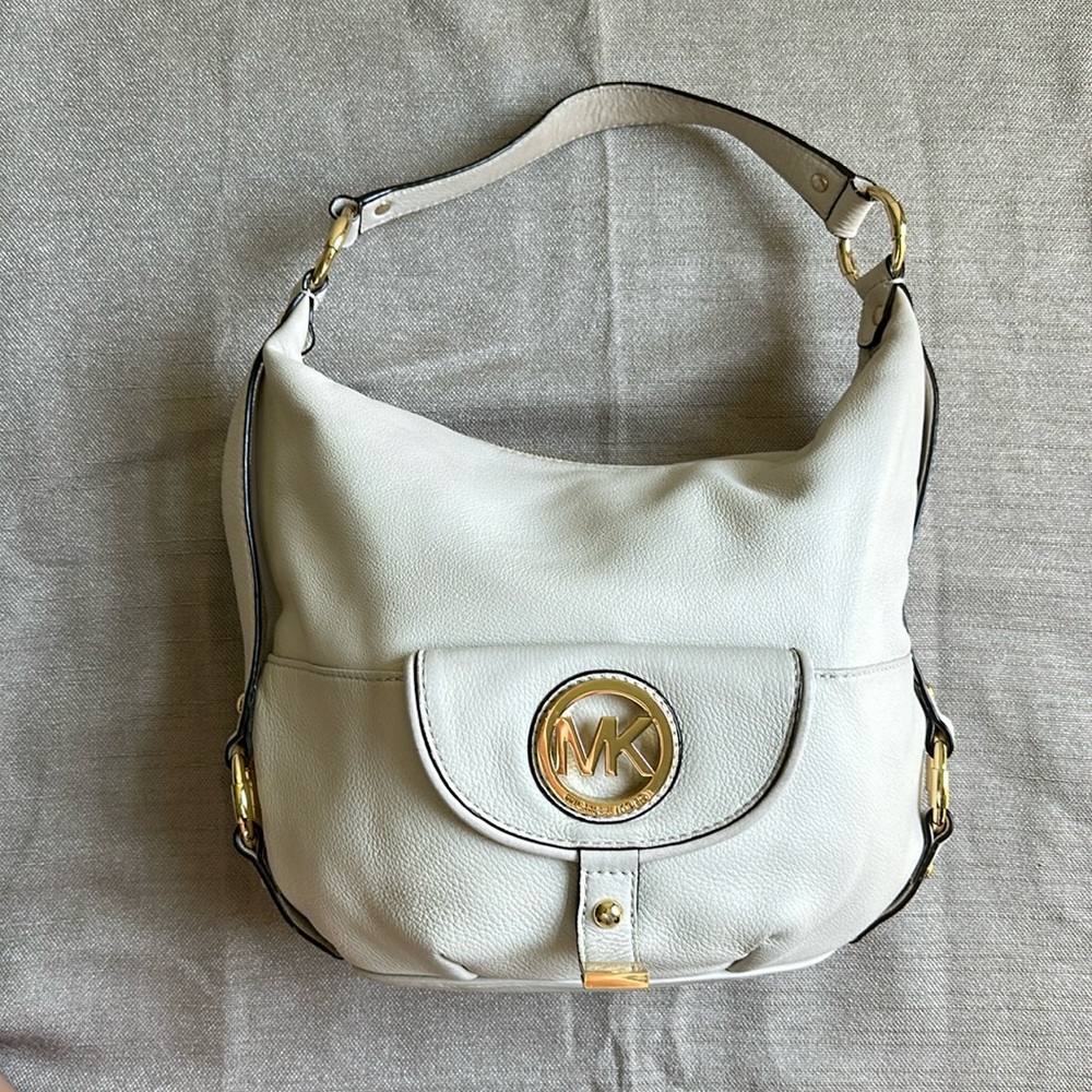MICHAEL Michael Kors Cream Shoulder bag.